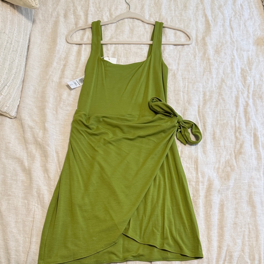 Wilfred Green Tie-Waist Sleeveless Dress